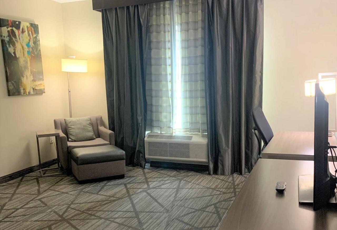 Comfort Inn & Suites Houston I-45 North - Iah Aldine Eksteriør billede
